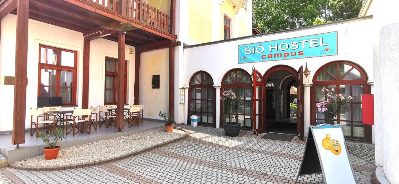 Sio Hostel Шіофок Екстер'єр фото